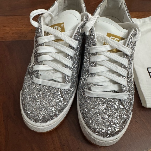 Golden Goose - Picture 3 of 6